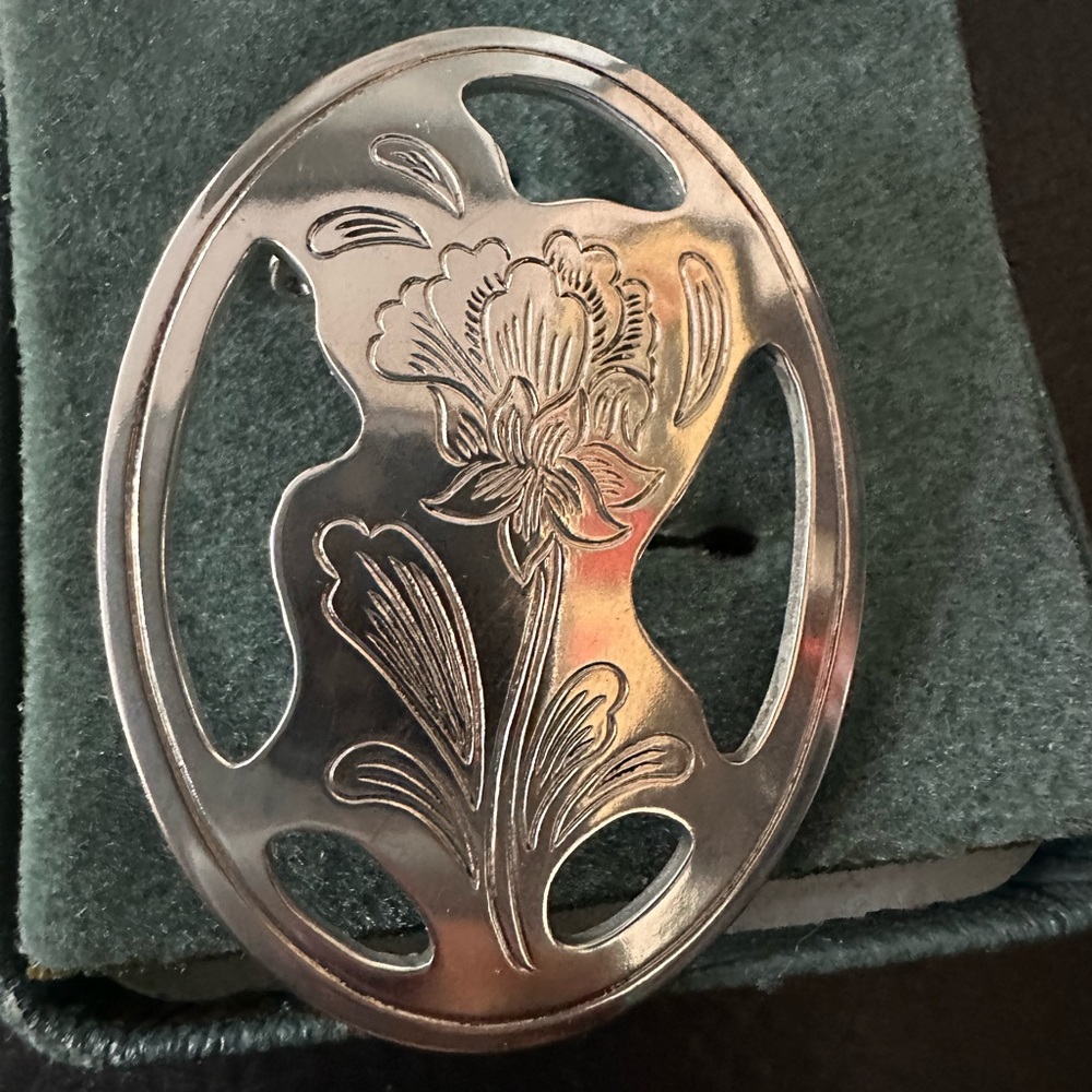 Lenox pewter pin